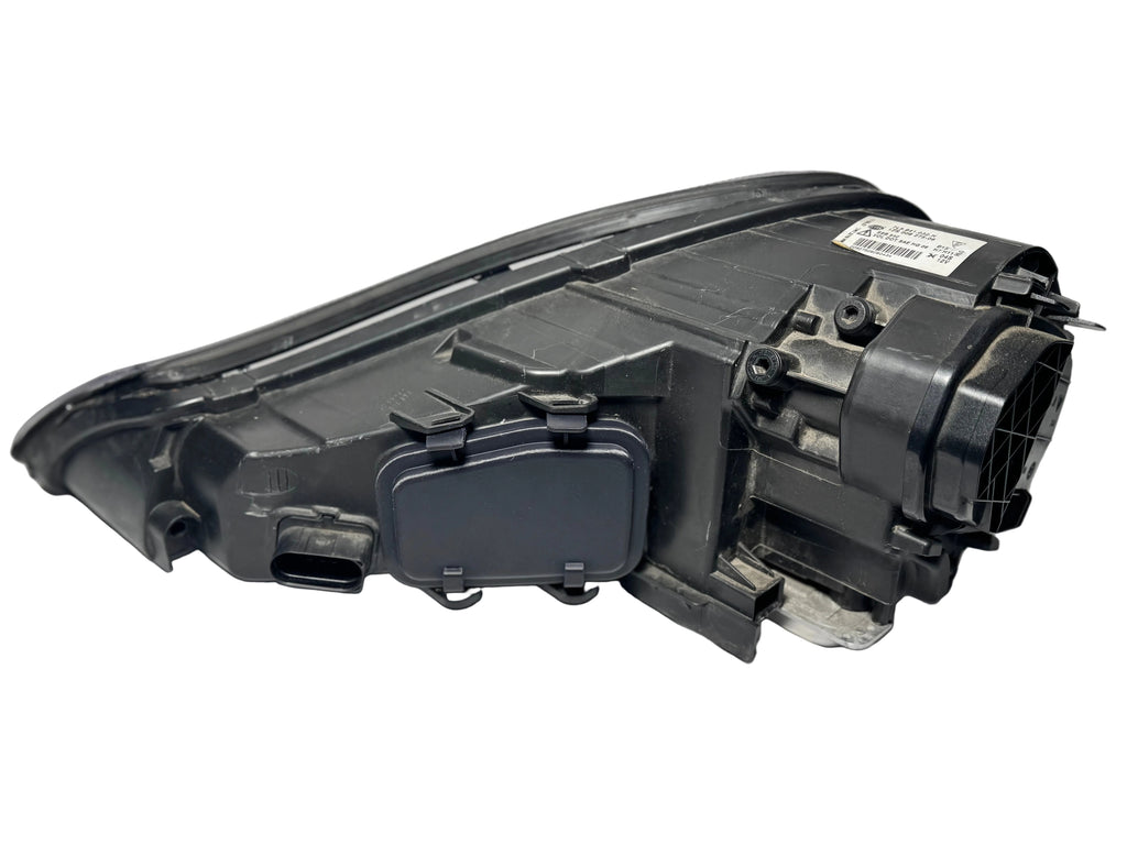 Porsche Cayenne 957 (2008-2010) Headlight High Beam Bulb Dust Cover (7l5941608 & 7L5941607)