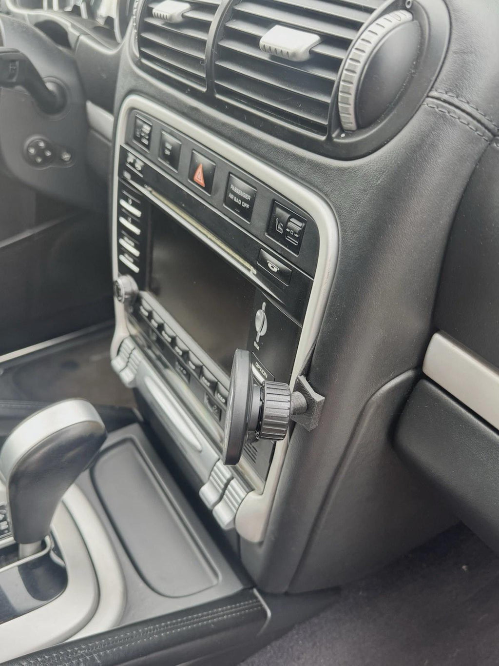 Porsche Cayenne 955 957 Dash Radio Phone Mount 2003–2010 - Magnet Mount